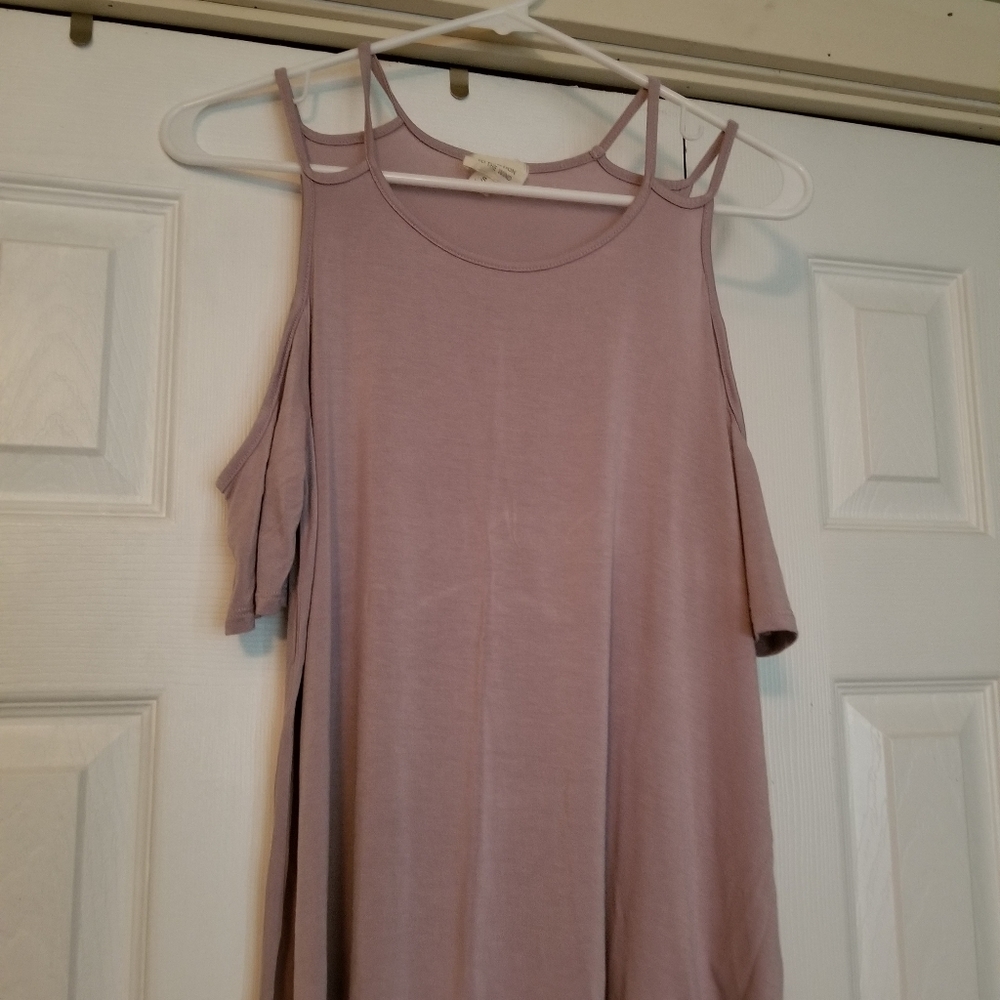 Open shoulder top